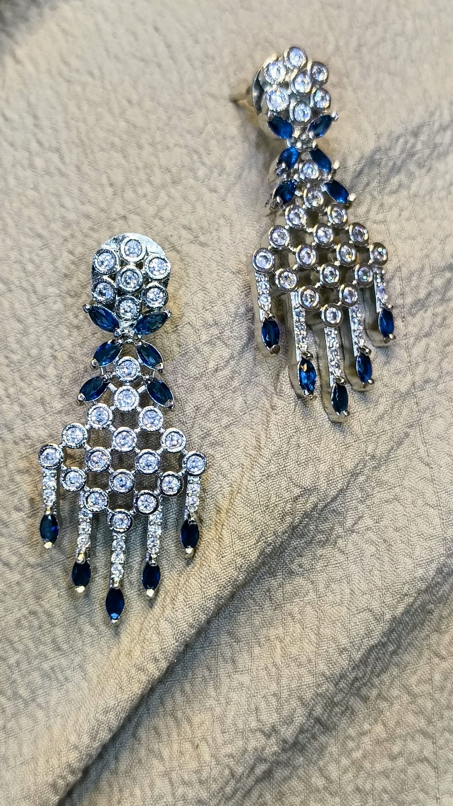 IMG_20250419_193041939~2 Blue Diamond Necklace Set