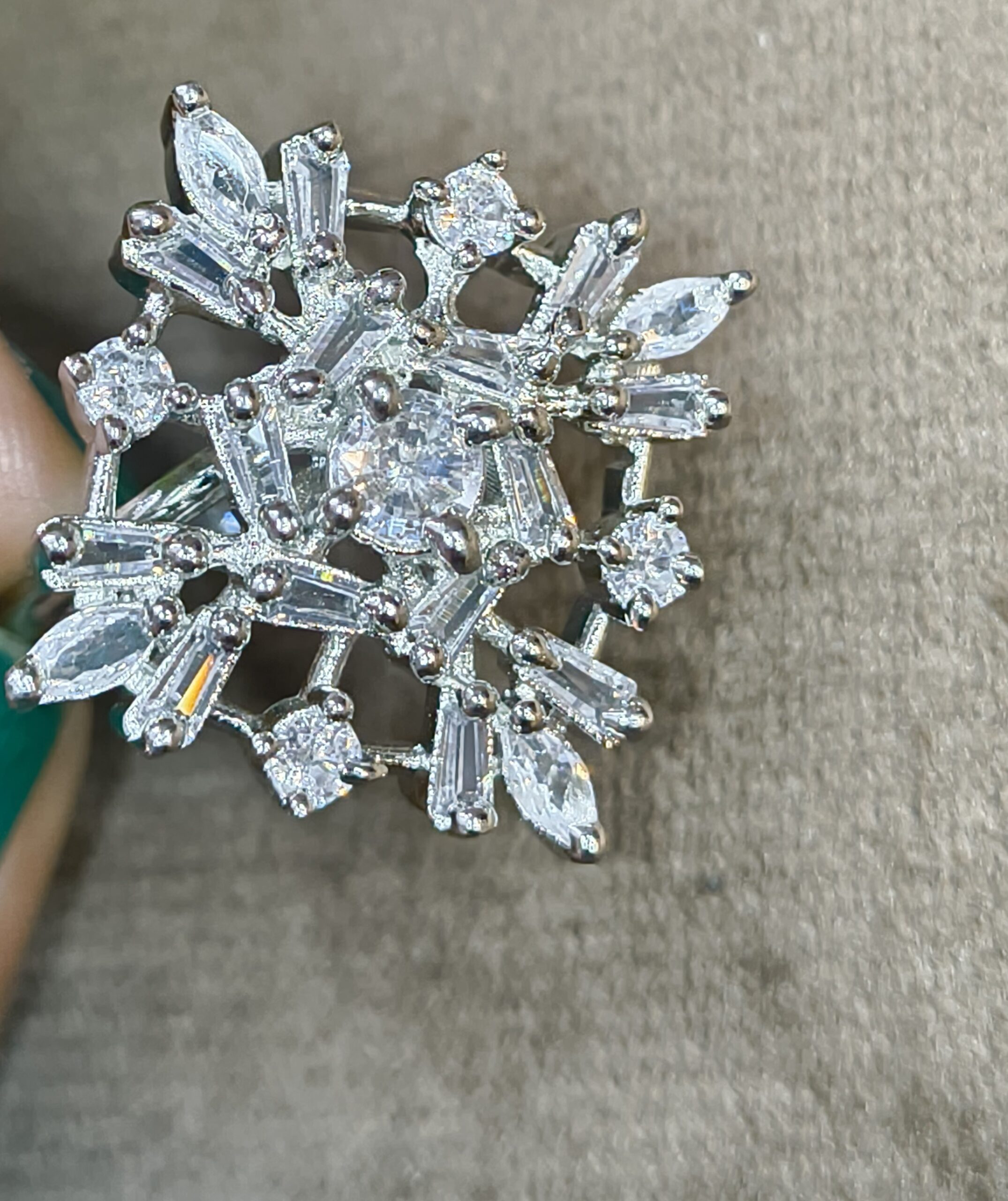 IMG_20250420_185909414~2 Snowflake-Inspired Diamond Ring