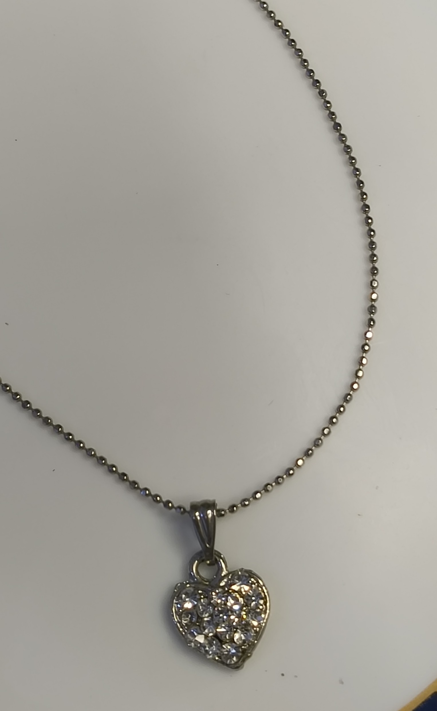 IMG_20250425_163326460 (1) Dazzle heart Charm Pendant