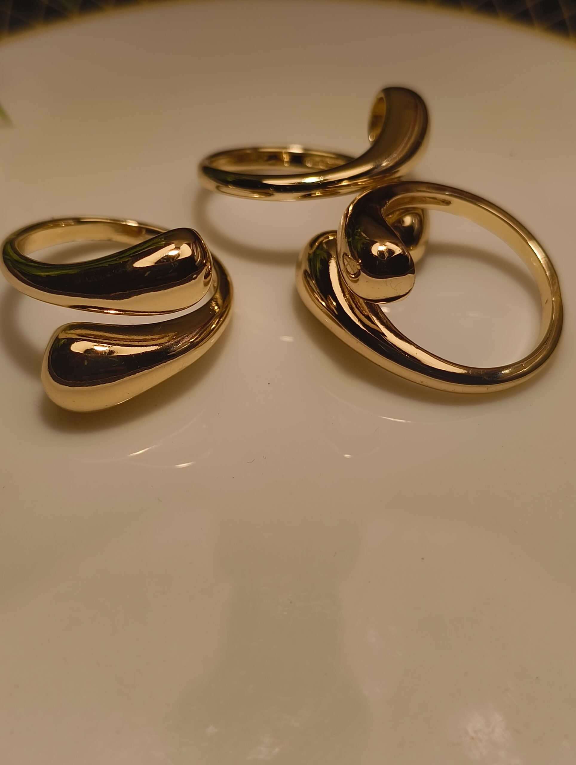 IMG_20250427_152605799 Molten Loop Ring