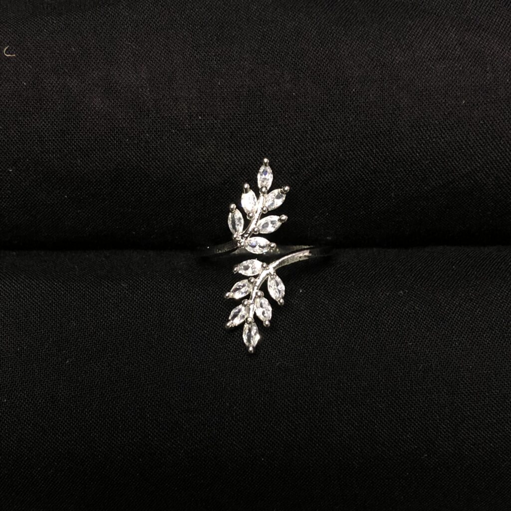 Heer Patta (Jewelled Leaf) Ring