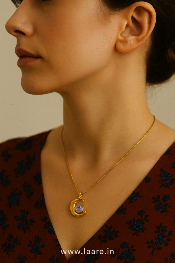 file_00000000edb861f6a3aa849dee6ff4be Moon & Star Crystal Pendant Necklace