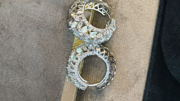 photo_6057823437549847977_y Chaandni Drops Hoops