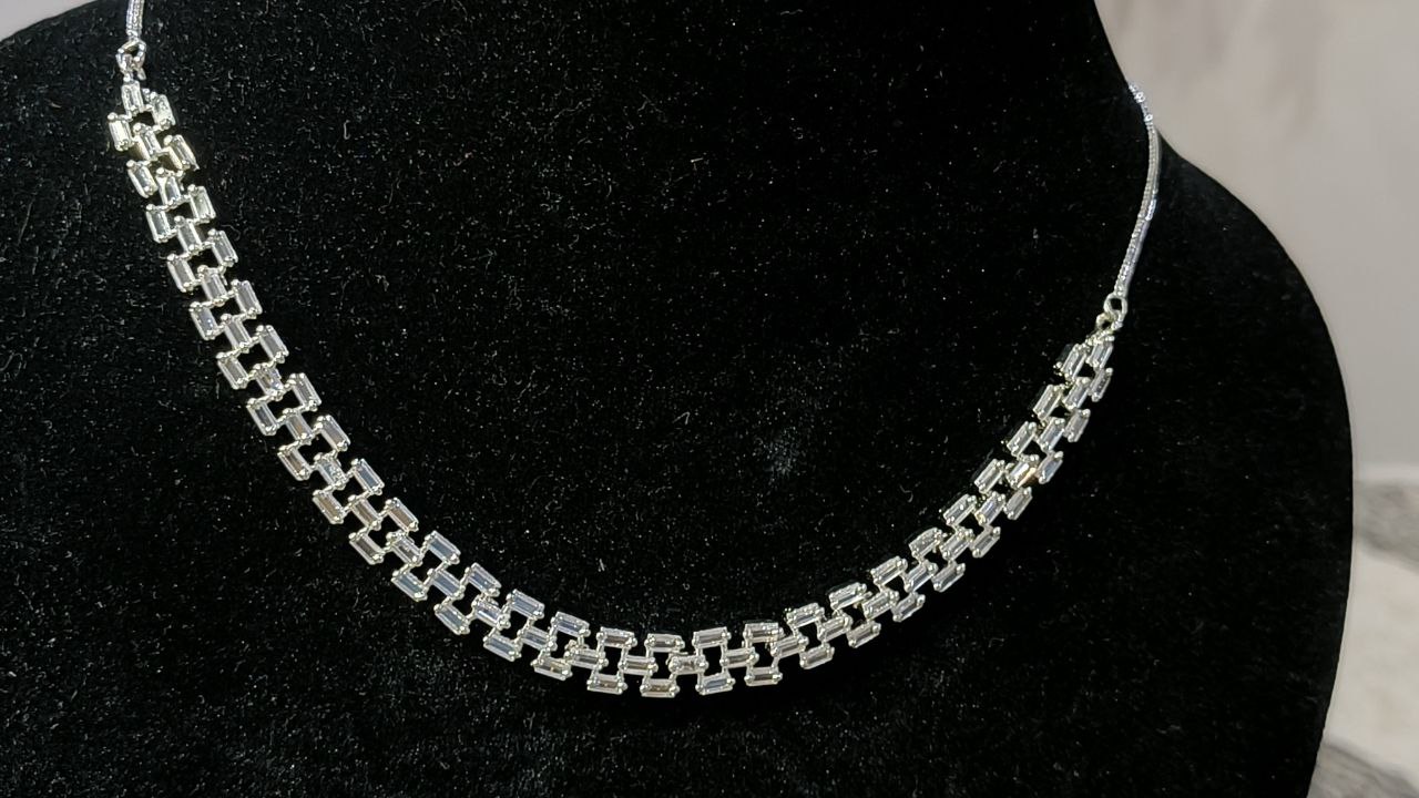 photo_6057823437549847993_y IceLink Luxe Necklace Set