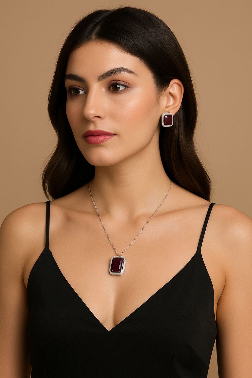 Dil KaTukda Pendant Set